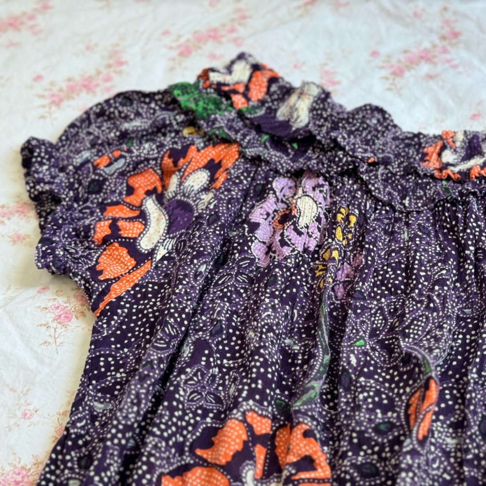 🌸 FREE PEOPLE off the shoulder blouse 🌸